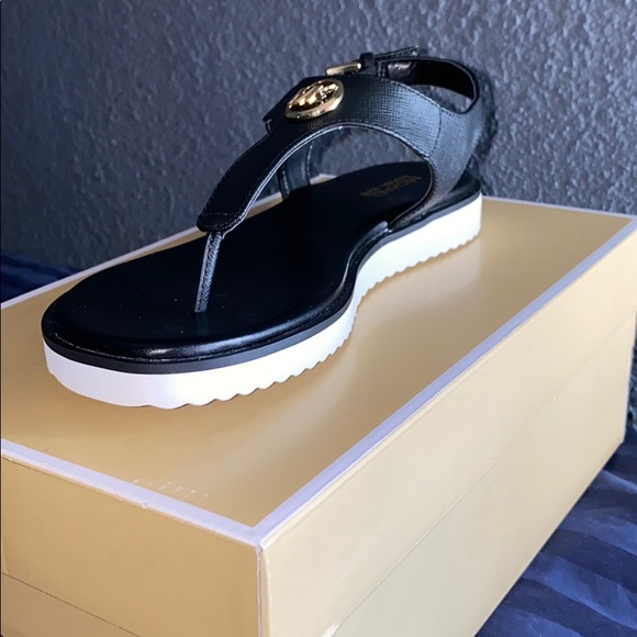 Sandals - Picture 5 of 5